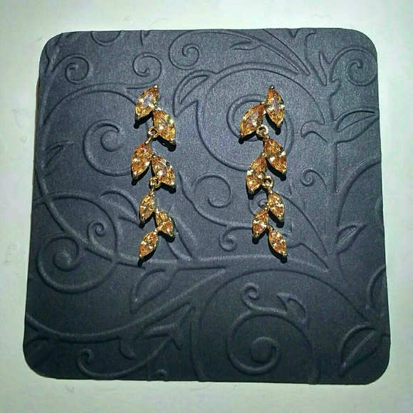 Beautiful Orange Stone Earrings - Picture 2 of 4